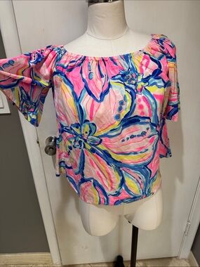 Women’s Off-Shoulder Floral Print Top in Pink